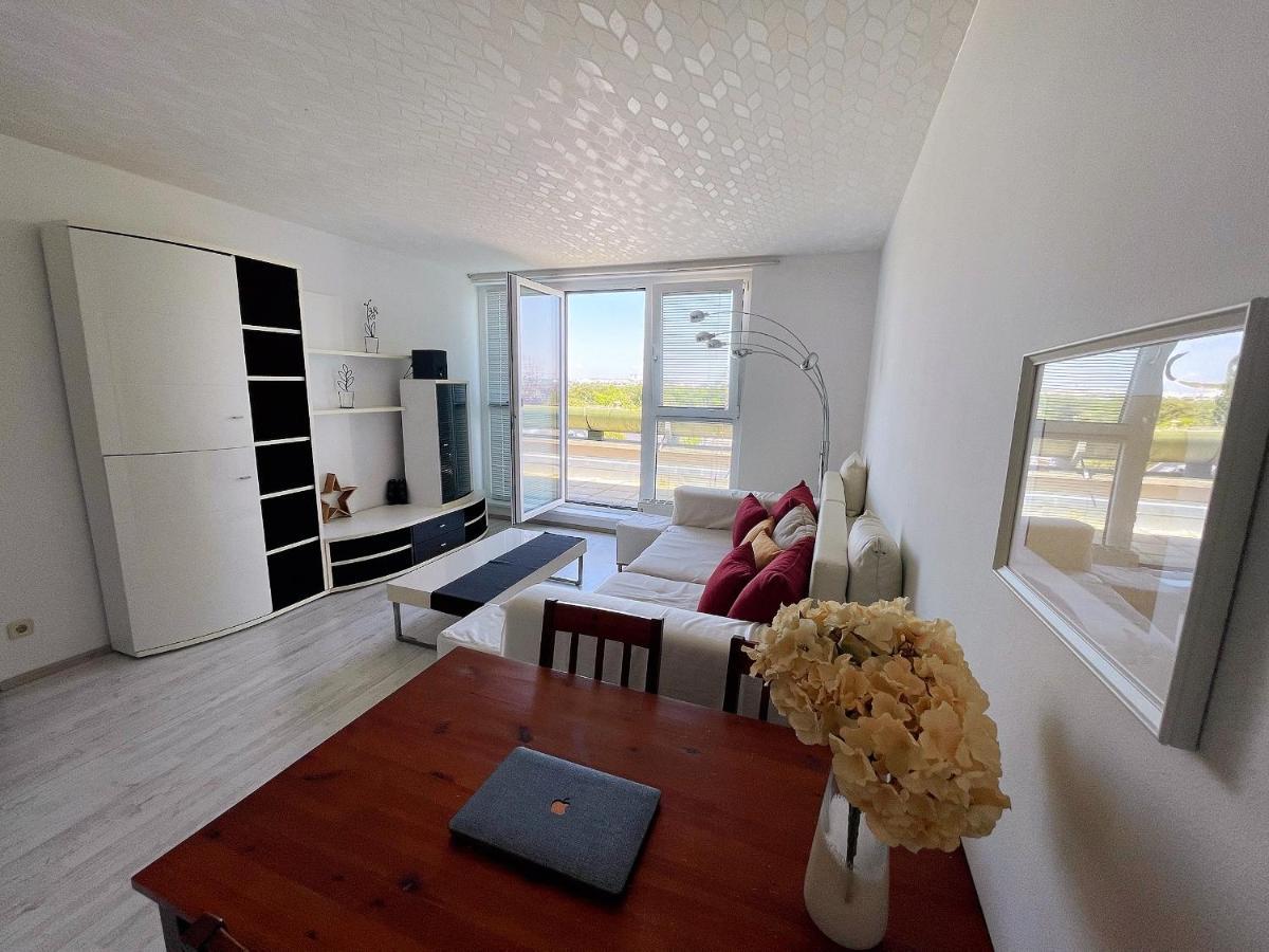 Schone Wohnung Mit Dachterrasse Viyana Dış mekan fotoğraf